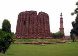 Qutub Minar - Delhi